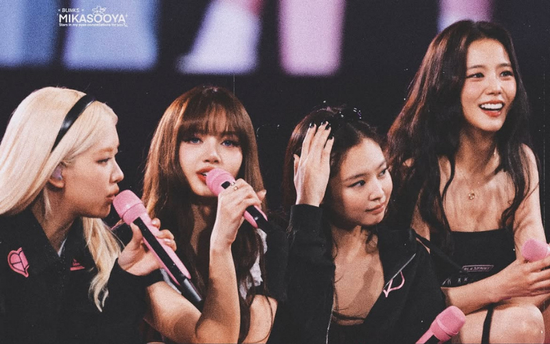 Vogue nhìn lại 10 năm BLACKPINK: 4 cô gái "sến" giờ là những nữ hoàng không thể lật đổ- Ảnh 1.