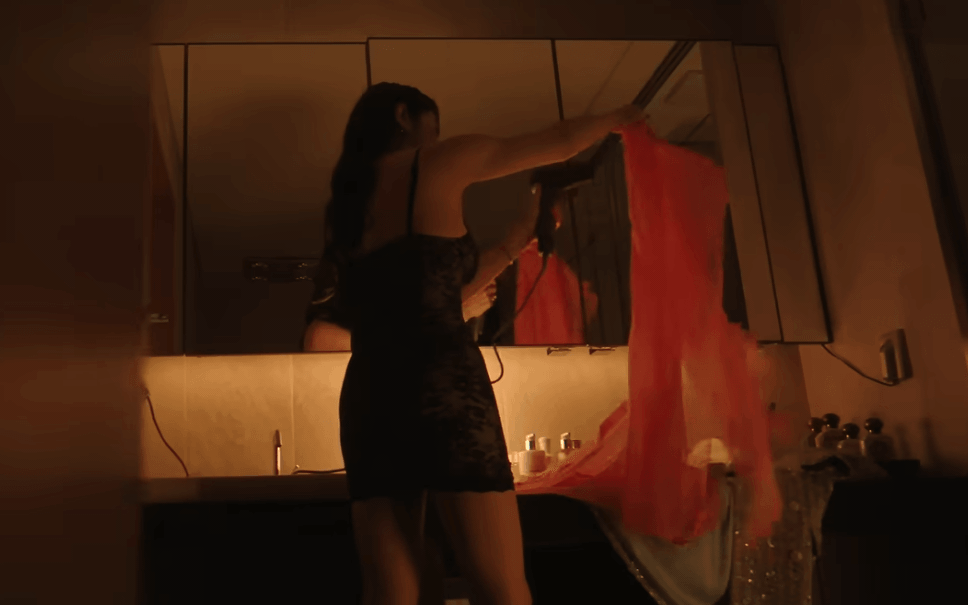 Nữ hoàng phim 18+ lại đóng phim mới nữa rồi: Mặt đẹp dáng đỉnh thật sự, không thể rời mắt khỏi màn hình- Ảnh 4.