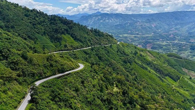 Diễn biến mới tại tuyến cao tốc dài 136km, vốn đầu tư 35.000 tỷ đồng, đi qua nơi từng “sôi sục” vì sốt đất và được ví như Đà Lạt thứ 2 của Tây Nguyên