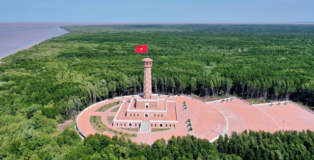 “Ông lớn” Xuân Thiện, T&T, PAGroup cam kết rót 439.000 tỷ đồng vào tỉnh duy nhất Việt Nam có 3 mặt giáp biển