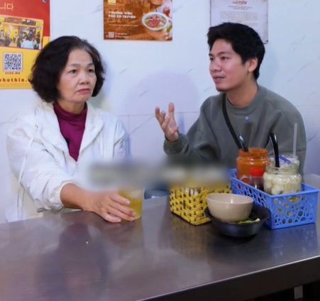 Tốt nghiệp ngành thiết kế, thanh niên Hà Nội được mẹ trả 30 triệu đồng/ tháng để bỏ việc về bán phở- Ảnh 2.