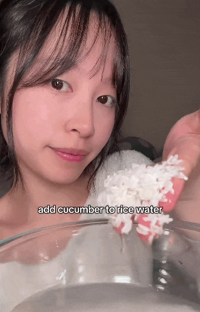Dưa chuột trộn nước vo gạo: Mẹo chăm da đang viral có thực sự giúp da đẹp hơn?- Ảnh 3.