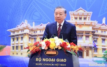 Đối ngoại phải đi trước một bước, mở đường cho phát triển