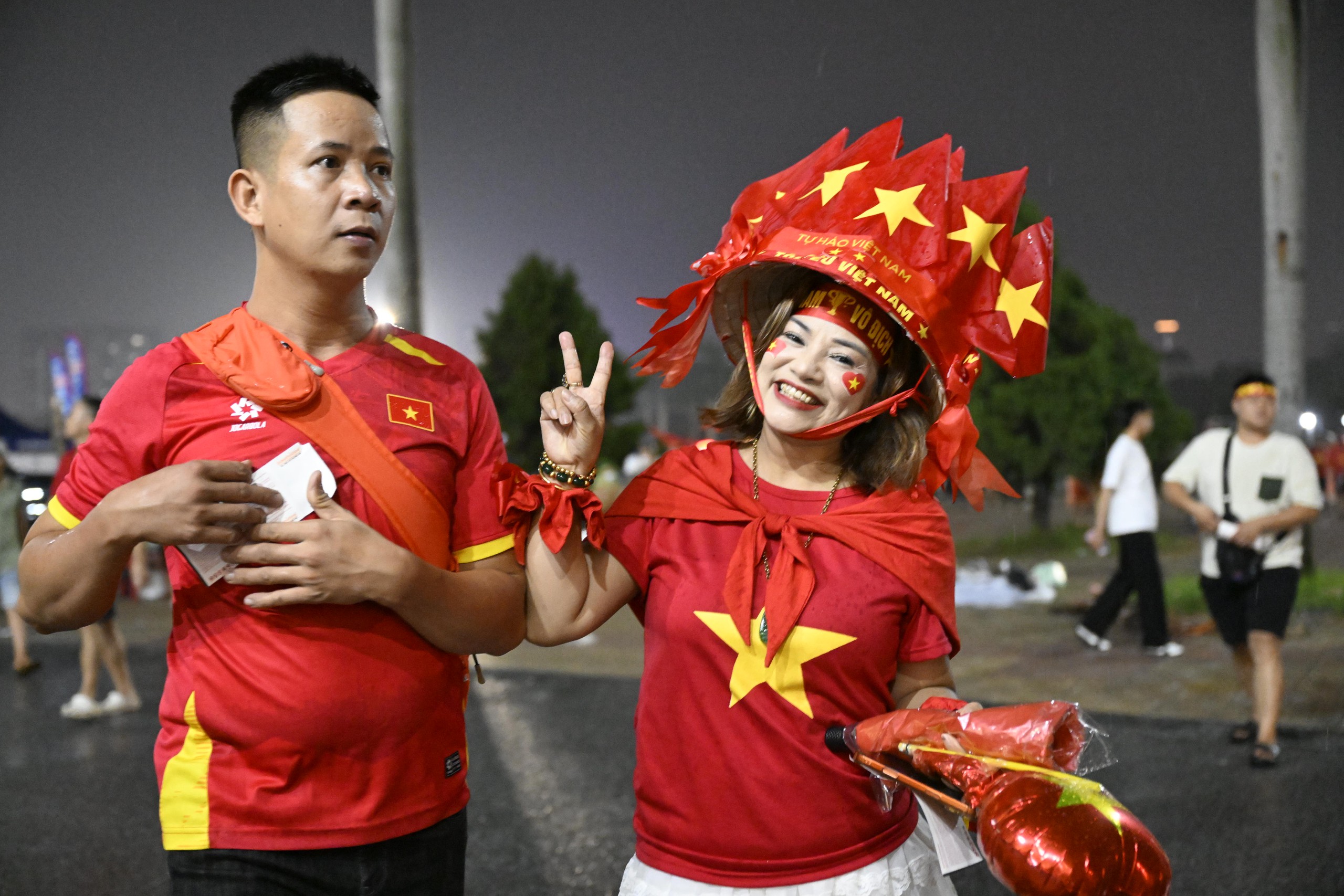 Diễn biến ĐT Việt Nam vs Singapore: Đình Bắc bỏ lỡ cơ hội ghi bàn - Ảnh 11.