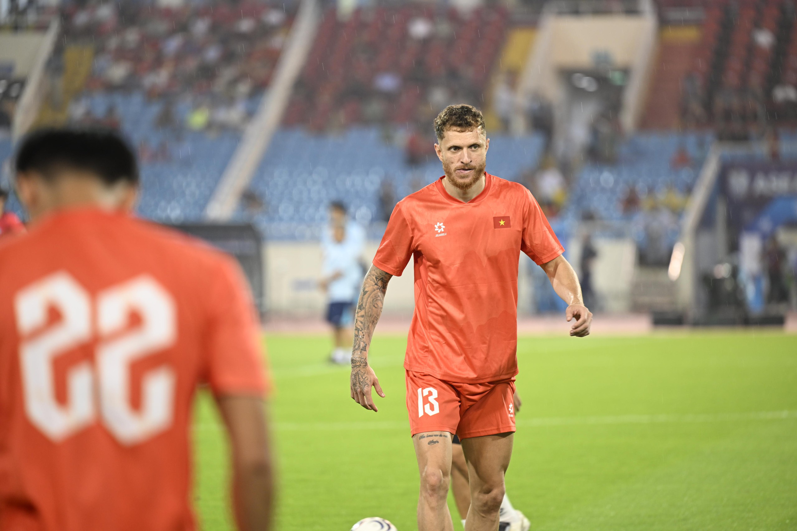 Diễn biến ĐT Việt Nam vs Singapore: Đình Bắc bỏ lỡ cơ hội ghi bàn - Ảnh 1.
