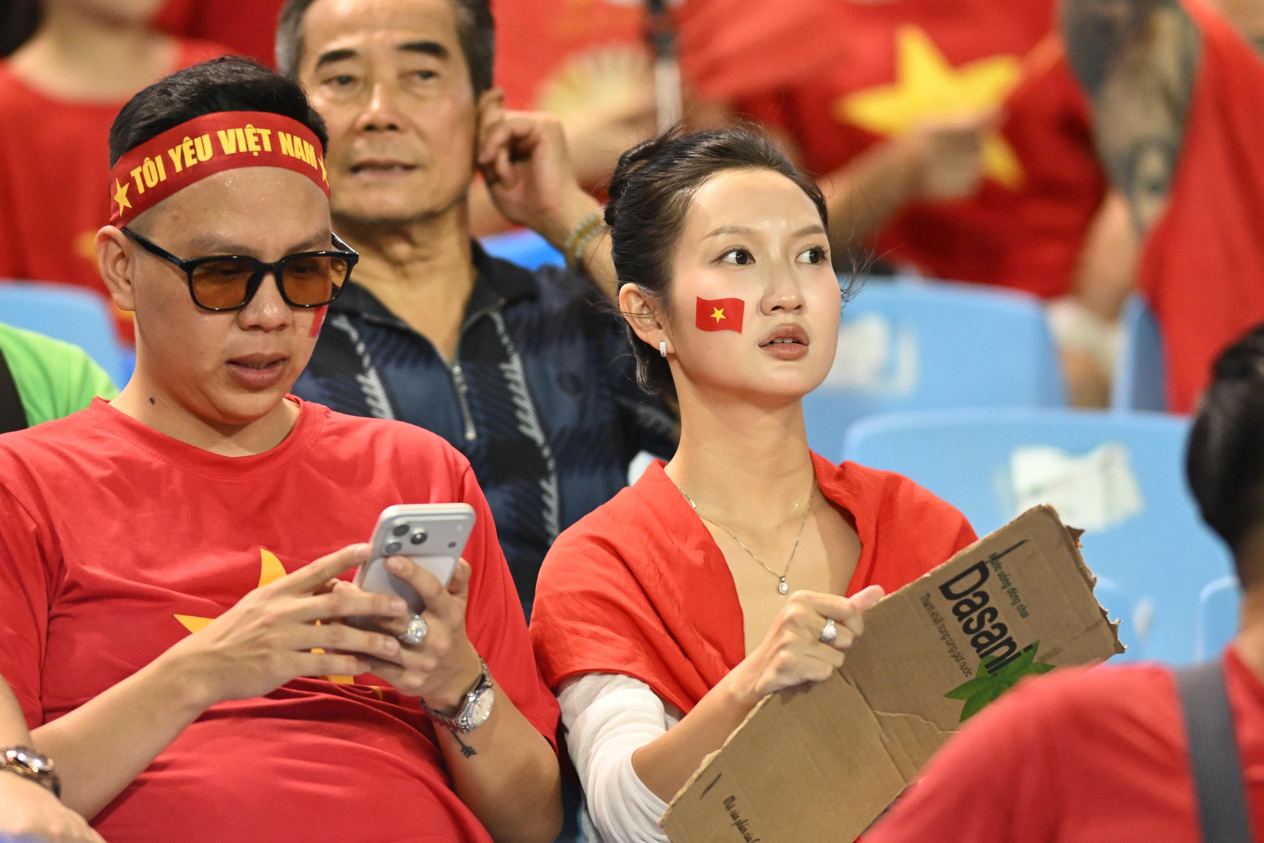 Mỹ Đình sục sôi trước giờ bóng lăn, Việt Nam đang rất gần chức vô địch rồii! - Ảnh 20.