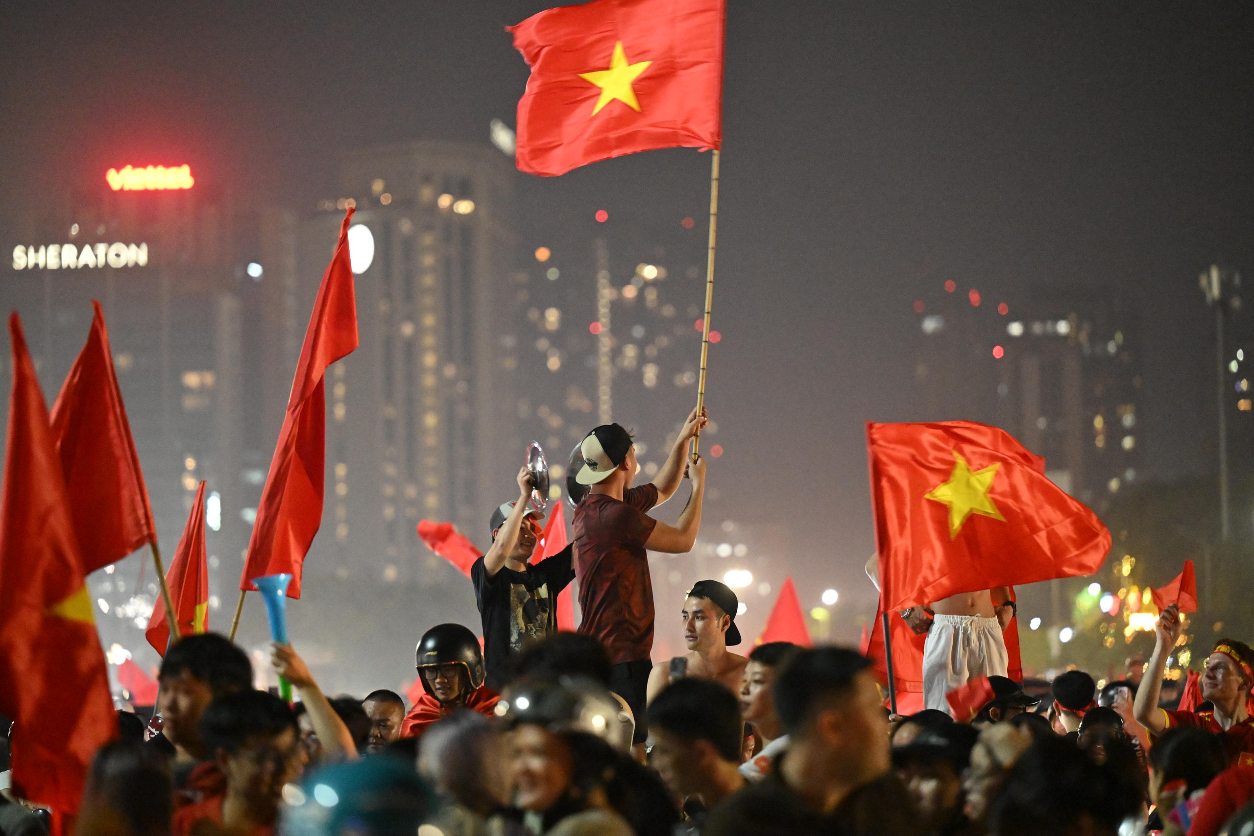 Vô địch rồi thì đi 