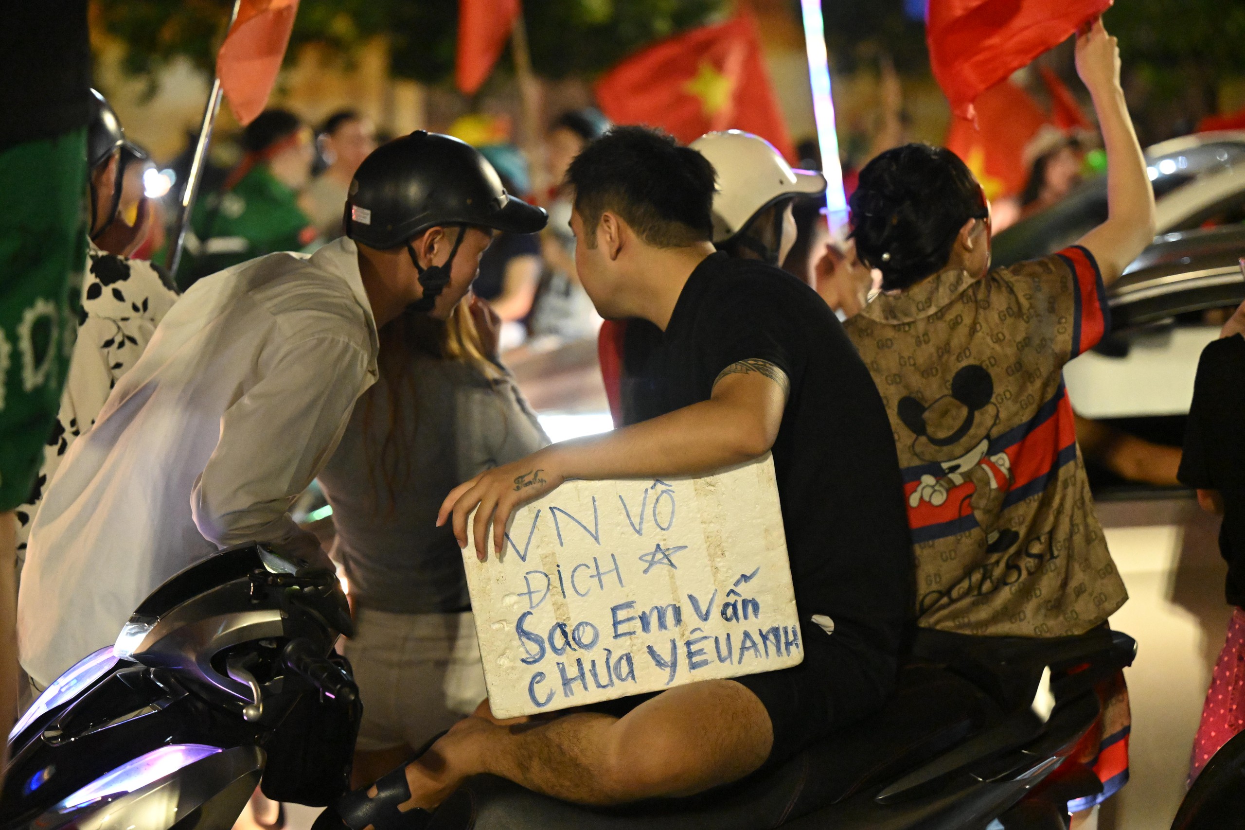 Vô địch rồi thì đi 