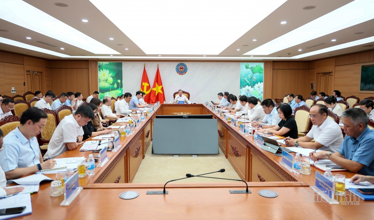 Bộ Tài chính tổ chức Hội nghị giao ban công tác tháng 7, triển khai nhiệm vụ tháng 8