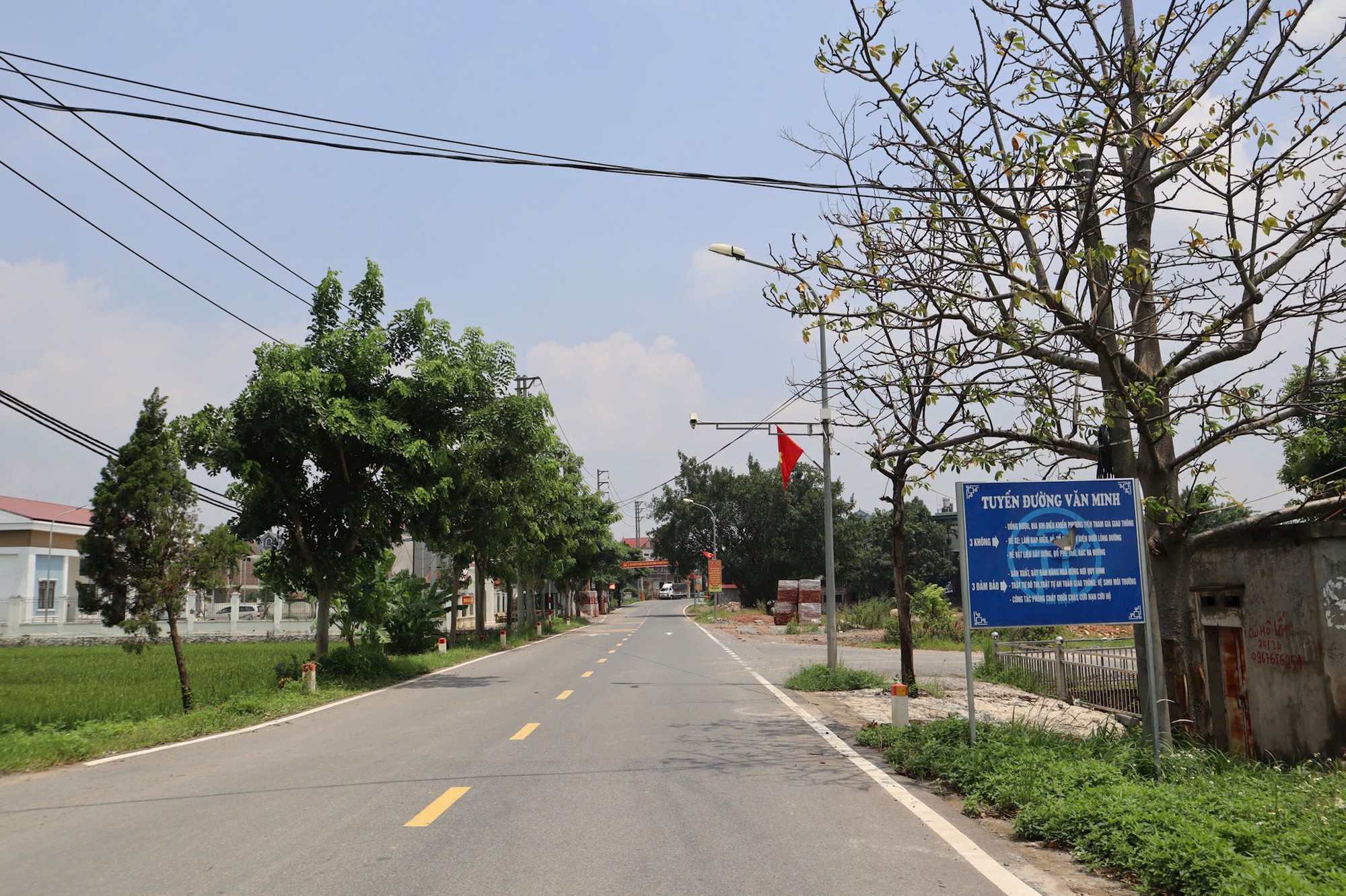 Xã Hát Môn: Đấu giá đất tạo nguồn lực phát triển hạ tầng - Ảnh 2. Xã Hát Môn: Đấu giá đất tạo nguồn lực phát triển hạ tầng - Ảnh 2.