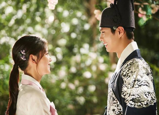 Kim Yoo Jung đang mang bầu tháng thứ mấy?- Ảnh 3.