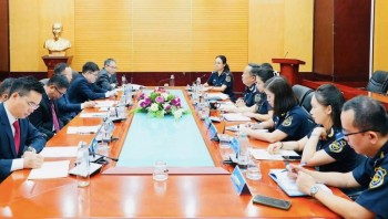 Hải quan Việt Nam - Trung Quốc đẩy mạnh hợp tác ngăn chặn buôn lậu thuốc lá