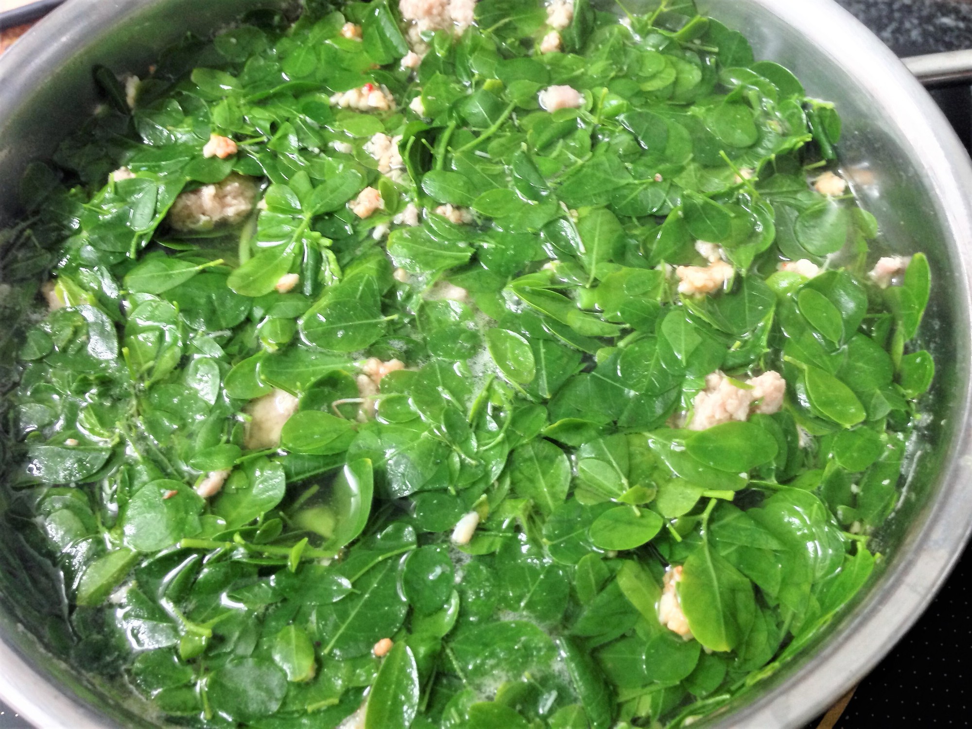 2 loại rau, 1 loại hạt giàu canxi sánh ngang sữa - Ảnh 1.