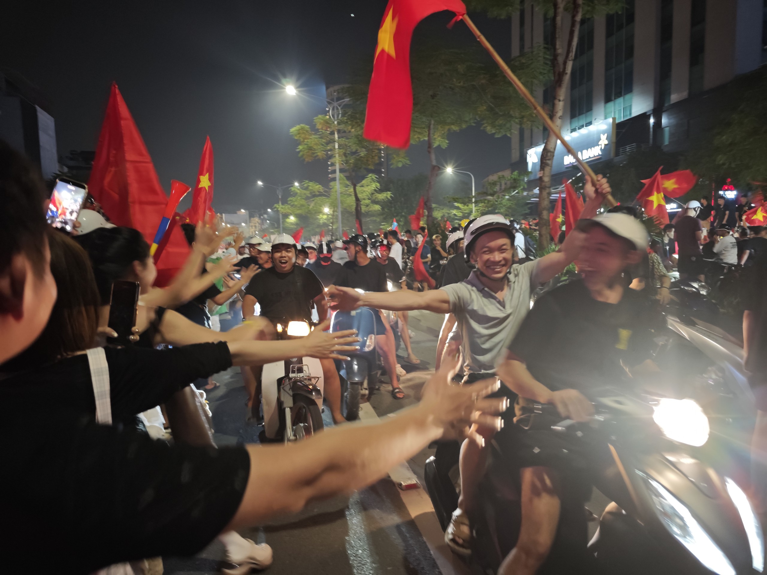 Vô địch rồi thì đi 