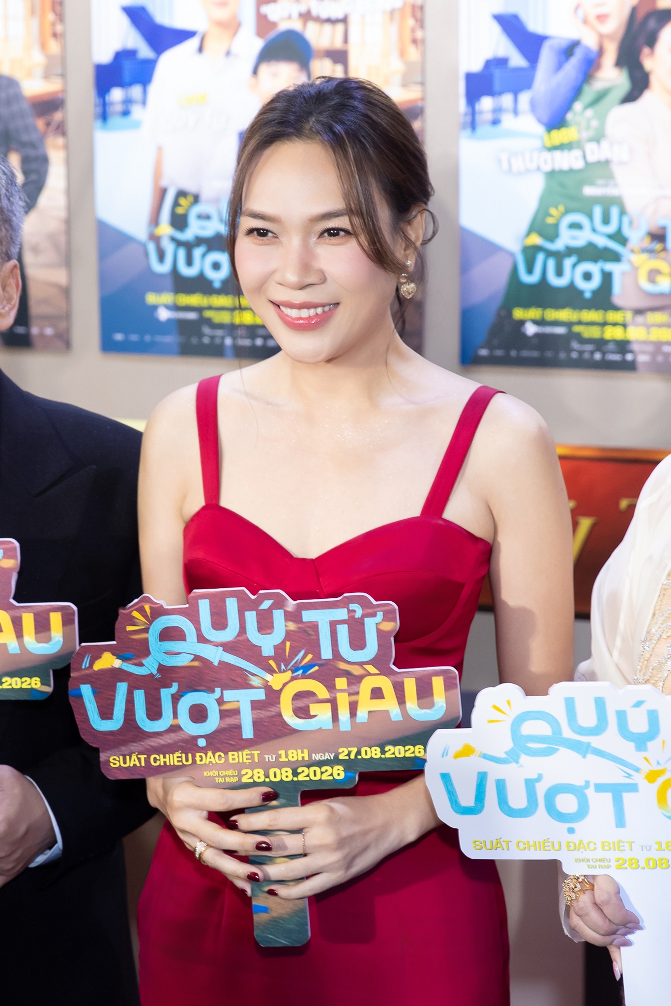 Thảm đỏ HOT nhất hôm nay: Mỹ Tâm - Mai Tài Phến đẹp đôi tuyệt đối, Tăng Thanh Hà vừa xuất hiện đã giật sạch hào quang- Ảnh 2.