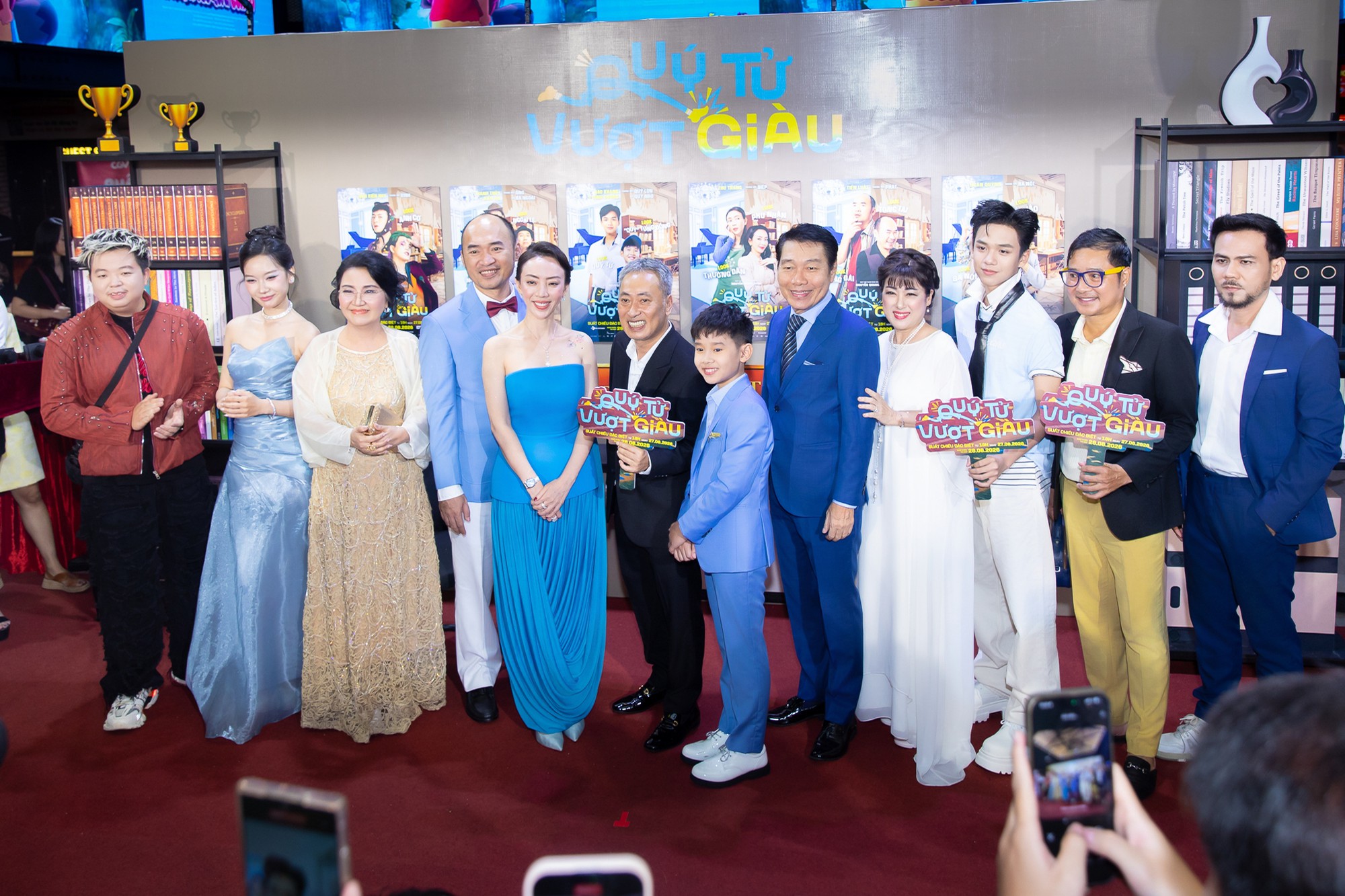 Thảm đỏ HOT nhất hôm nay: Mỹ Tâm - Mai Tài Phến đẹp đôi tuyệt đối, Tăng Thanh Hà vừa xuất hiện đã giật sạch hào quang- Ảnh 1.