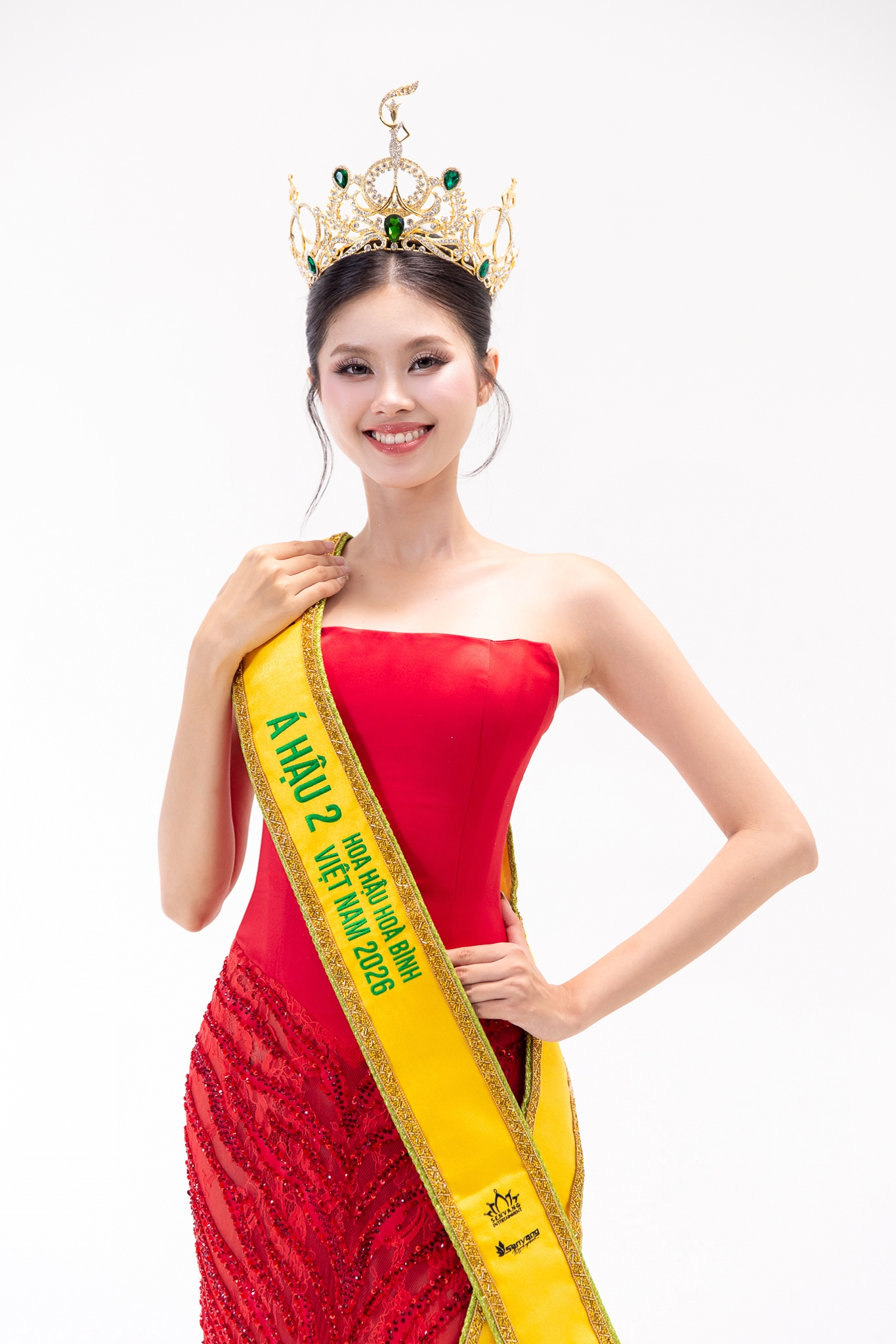 Giao lưu Miss Grand Vietnam 2025: Emoura Phạm mất váy tại Chung kết, Á hậu Bảo Ngọc lên tiếng về suất thi MGI All Stars- Ảnh 7.