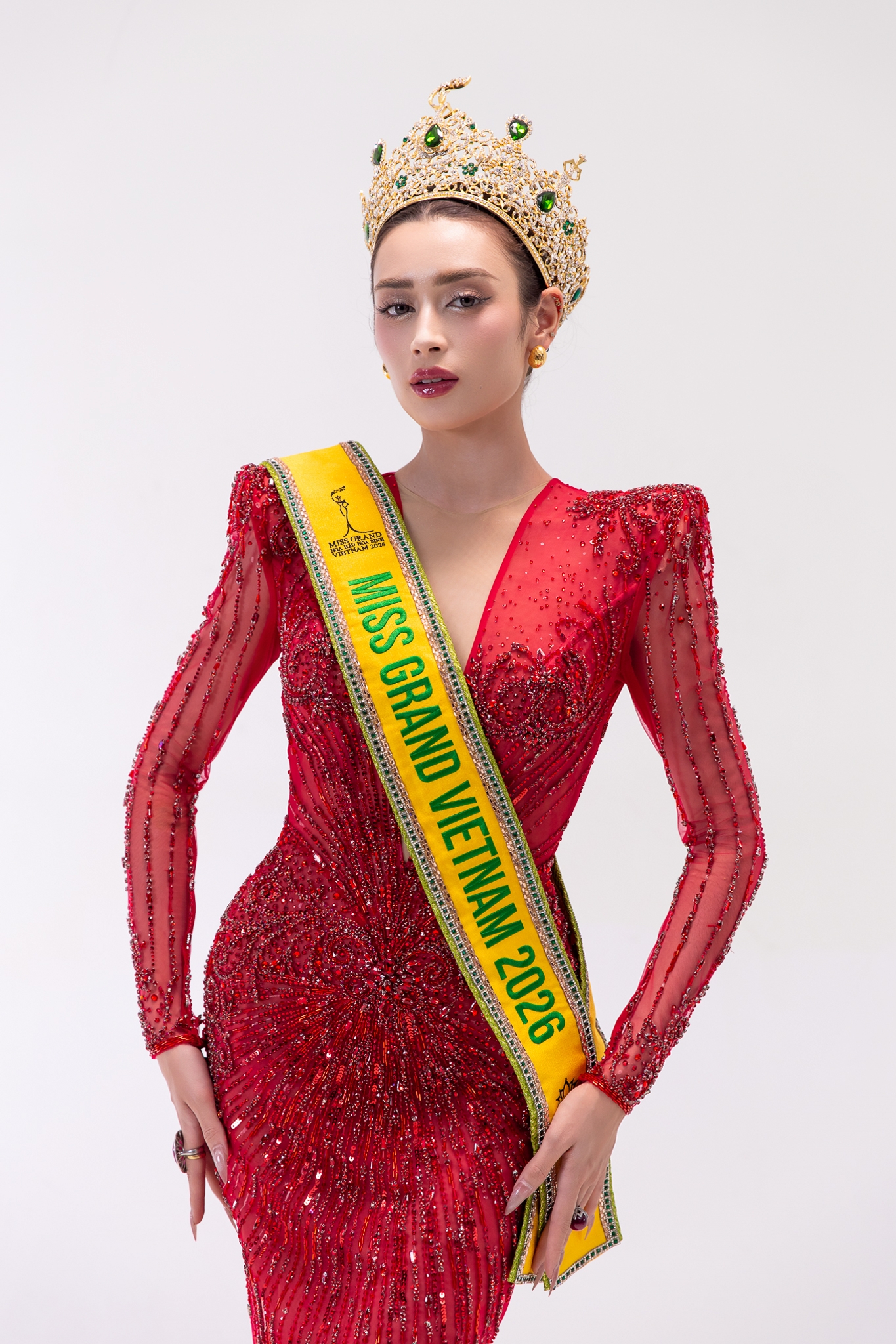 Giao lưu Miss Grand Vietnam 2025: Emoura Phạm mất váy tại Chung kết, Á hậu Bảo Ngọc lên tiếng về suất thi MGI All Stars- Ảnh 1.
