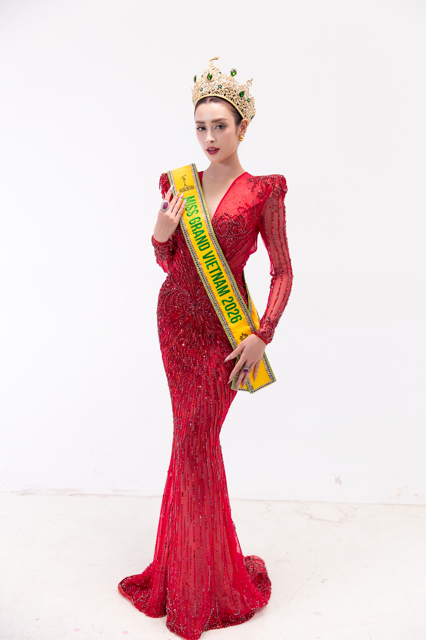 Giao lưu Miss Grand Vietnam 2025: Emoura Phạm mất váy tại Chung kết, Á hậu Bảo Ngọc lên tiếng về suất thi MGI All Stars- Ảnh 3.