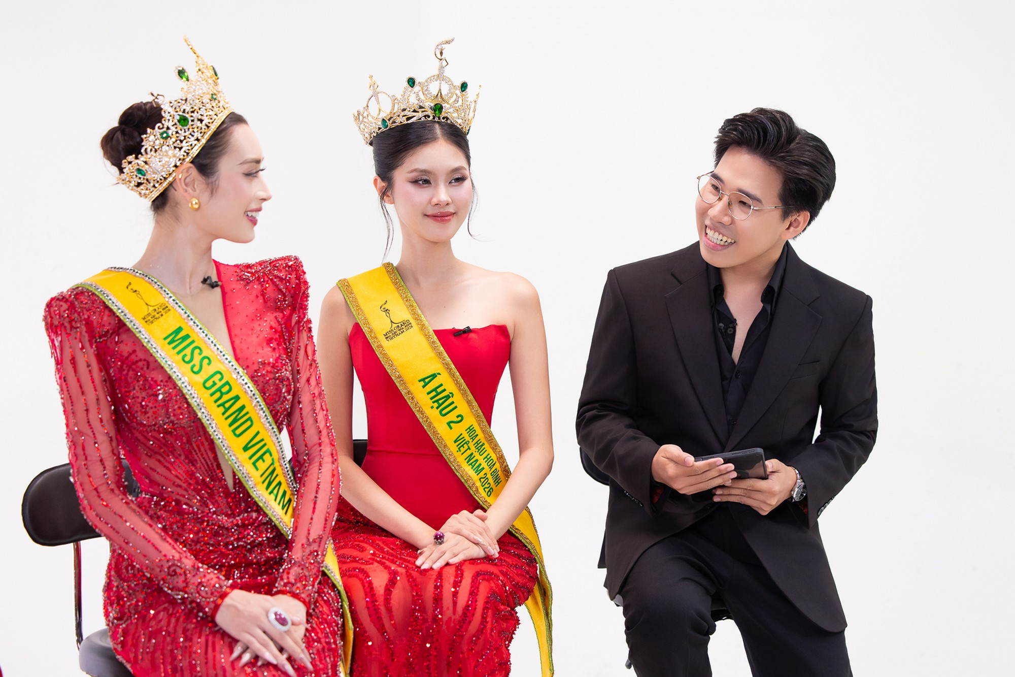 Giao lưu Miss Grand Vietnam 2025: Emoura Phạm mất váy tại Chung kết, Á hậu Bảo Ngọc lên tiếng về suất thi MGI All Stars- Ảnh 11.