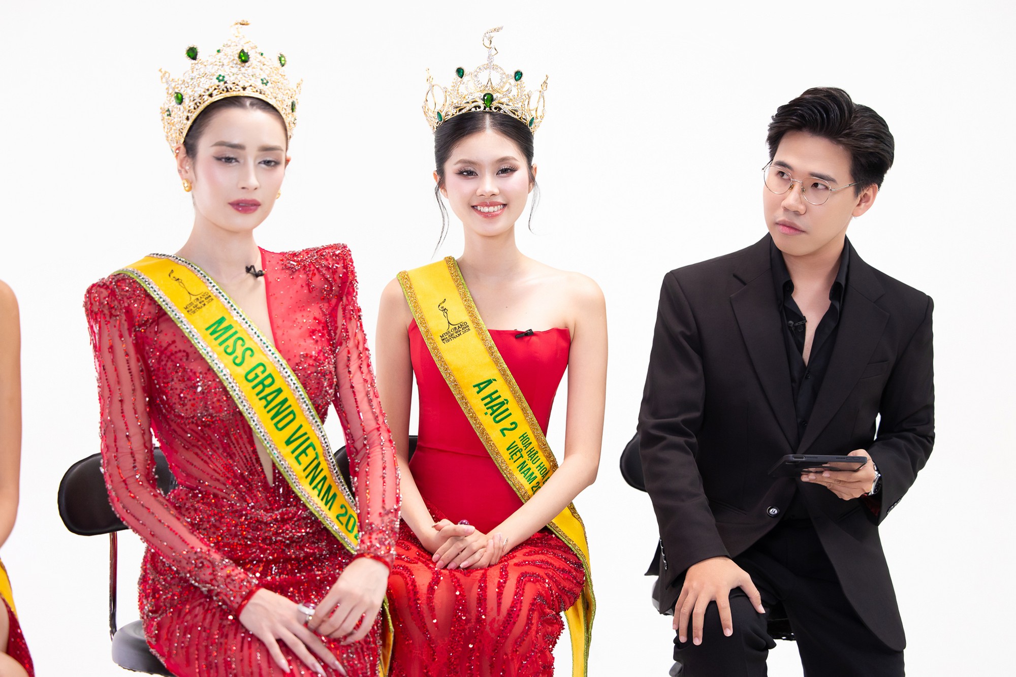 Giao lưu Miss Grand Vietnam 2025: Emoura Phạm mất váy tại Chung kết, Á hậu Bảo Ngọc lên tiếng về suất thi MGI All Stars- Ảnh 4.