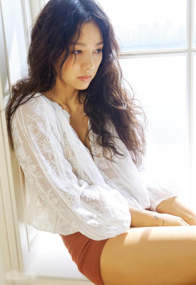 Lee Hyori và bạn trai cãi nhau to, đập nát 4 chiếc điện thoại- Ảnh 5.