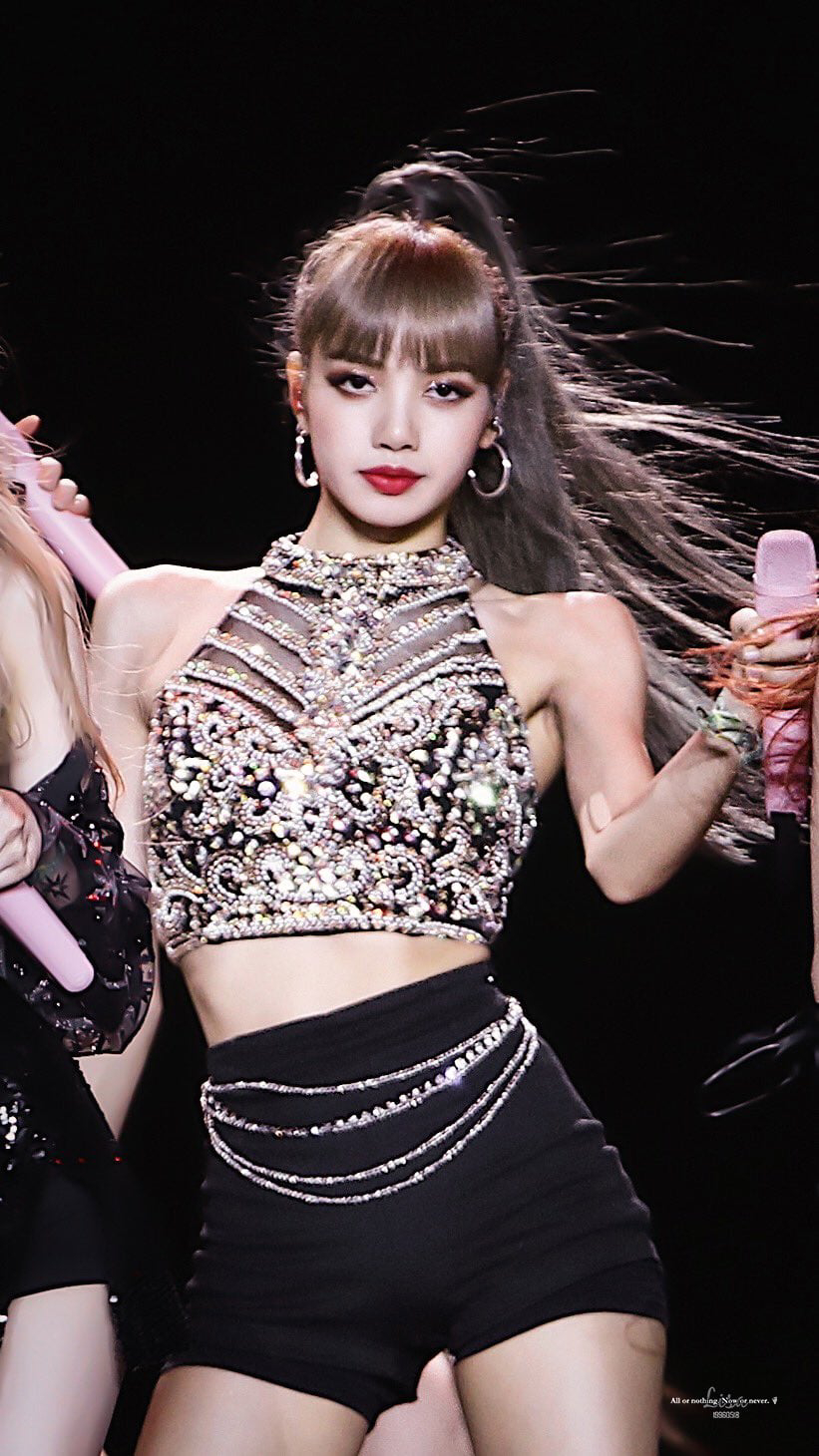 Lisa (BLACKPINK) cứ thế này ai mà chịu nổi!- Ảnh 10.