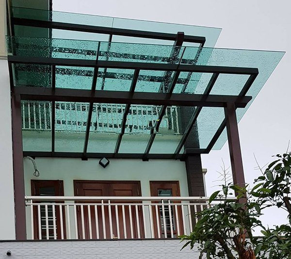Vì sao ngày càng nhiều gia đình không còn làm mái hiên tôn? 2 thiết kế mái đang dần trở thành xu hướng mới - Ảnh 2.