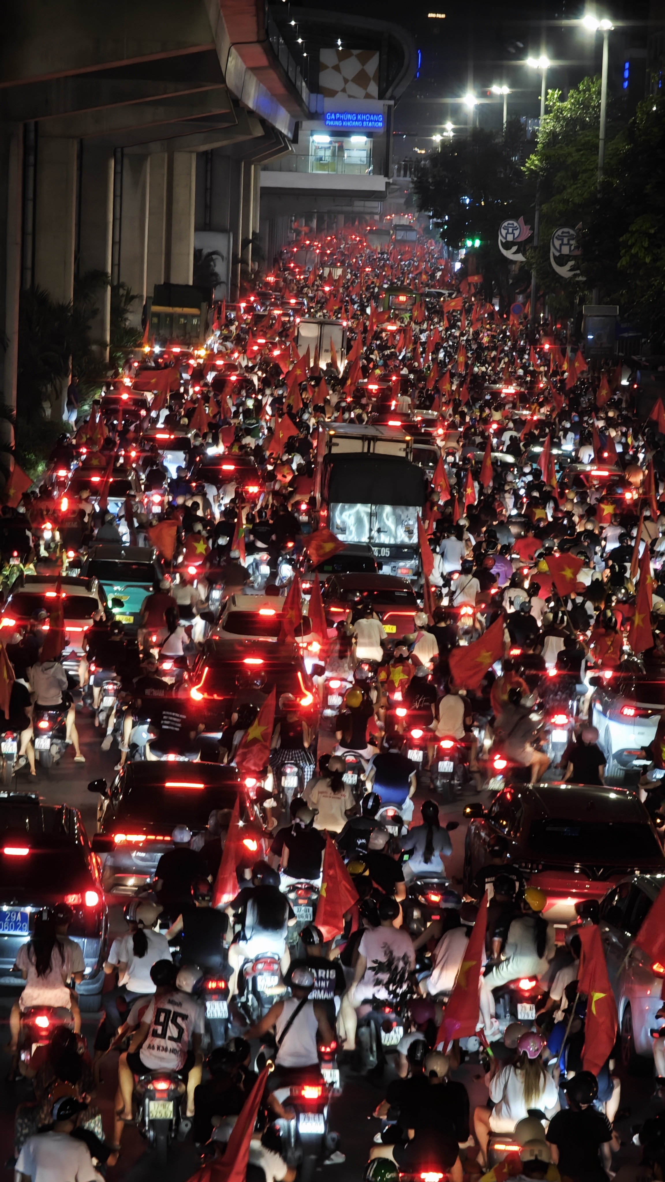 Vô địch rồi thì đi 