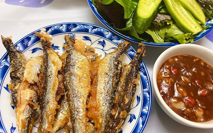 Chủ cửa hàng hải sản 20 năm nói thẳng: 5 loại tôm có cho không cũng đừng lấy, chỉ người "dại" mới mua - Ảnh 2.