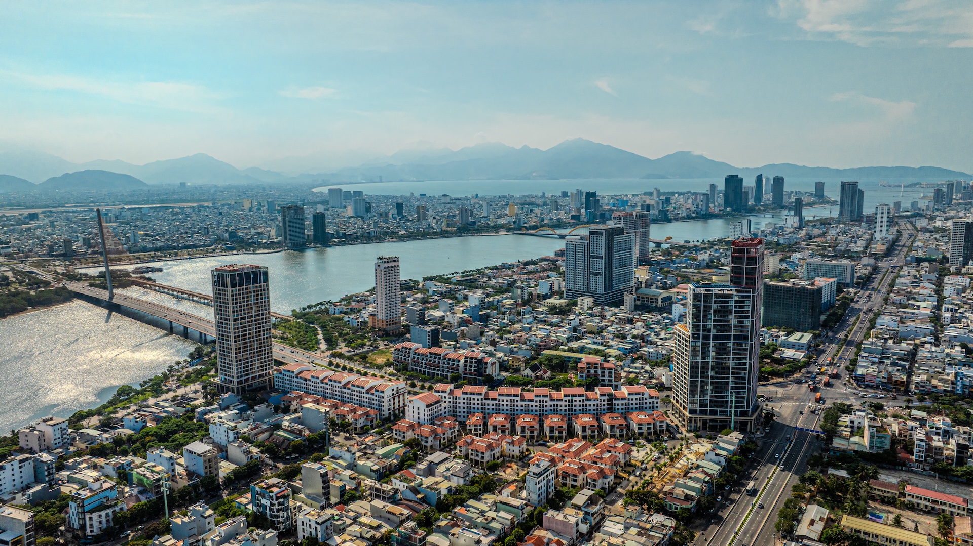 Đầu tư căn hộ ven sông Hàn: Lợi suất cao nhưng sở hữu 50 năm, có nên xuống tiền? - Ảnh 2. Đầu tư căn hộ ven sông Hàn: Lợi suất cao nhưng sở hữu 50 năm, có nên xuống tiền? - Ảnh 2.