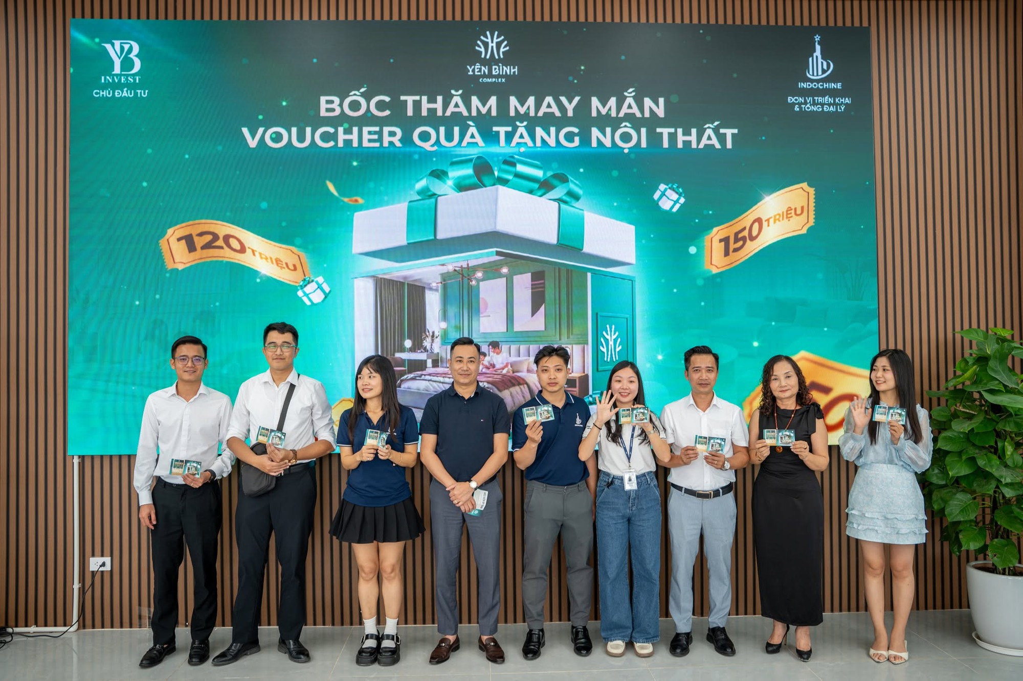 Cư dân Yên Bình Complex vui mừng nhận sổ đỏ sau 2 tháng bàn giao nhà - Ảnh 2. Cư dân Yên Bình Complex vui mừng nhận sổ đỏ sau 2 tháng bàn giao nhà - Ảnh 2.