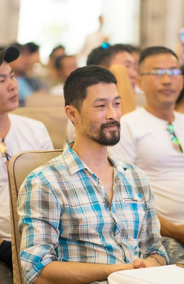Johnny Trí Nguyễn ở tuổi 52: Bản lĩnh cao nhất của đàn ông là không còn cần ai công nhận mình- Ảnh 1.