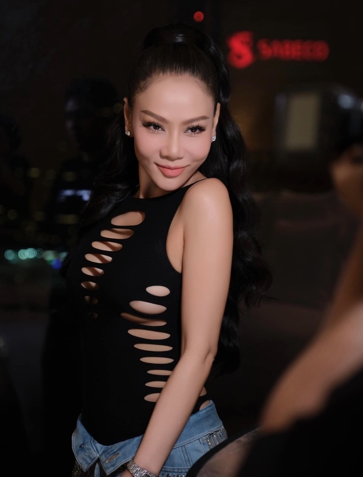Cuộc sống viên mãn bên chồng Tây của "nữ hoàng nhạc dance" tuổi 49- Ảnh 4.