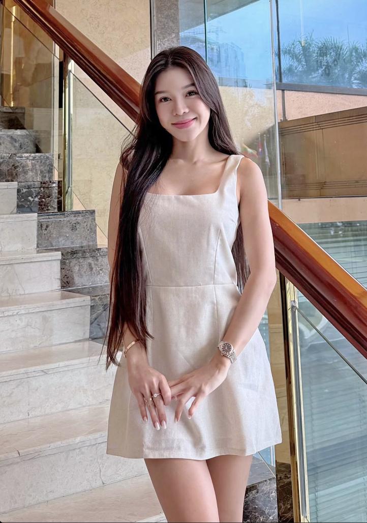 Yến Xuân khoe nhan sắc xinh đẹp, rạng rỡ tuổi 35, xứng danh nàng WAG nóng bỏng nhất làng bóng đá, Văn Lâm nhắn nhủ 3 từ đầy yêu thương- Ảnh 1.