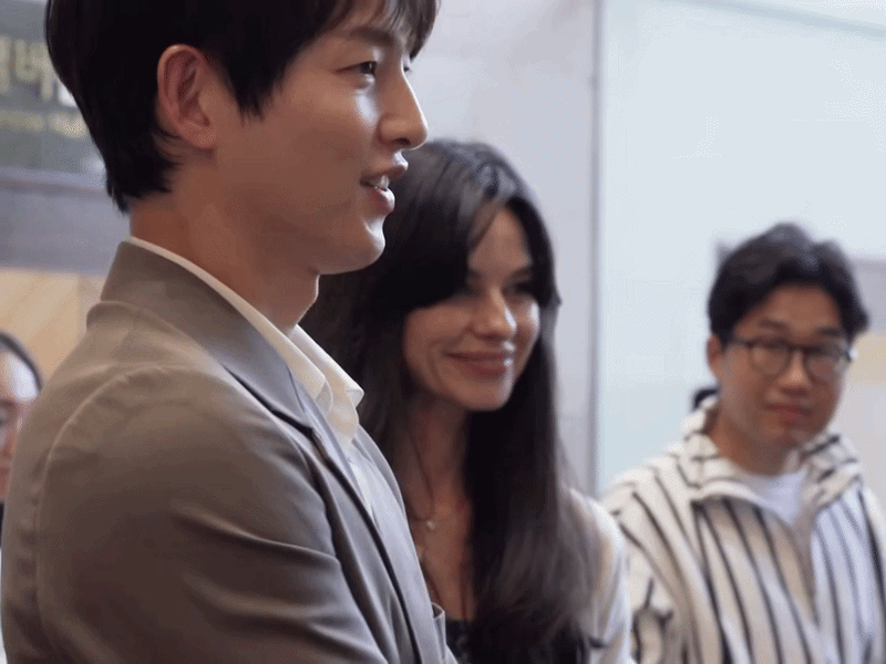 Vợ Song Joong Ki đùng đùng bỏ về Anh trước khi dính tin ly hôn- Ảnh 1.