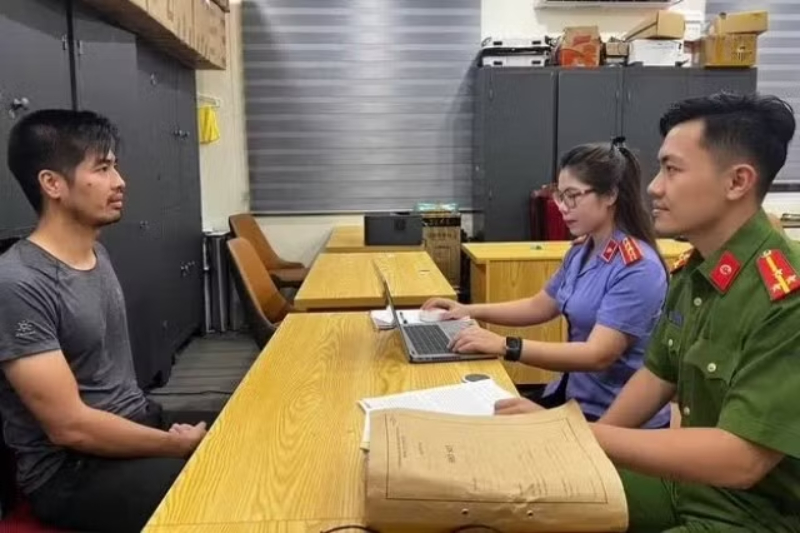 Công an Hà Nội phá đường dây huy động hơn 60 tỷ đồng qua ‘kênh’ tiền số LIBFX- Ảnh 1. Công an Hà Nội phá đường dây huy động hơn 60 tỷ đồng qua ‘kênh’ tiền số LIBFX- Ảnh 1.