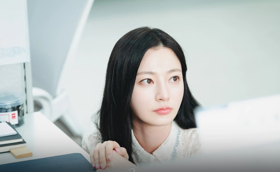 Mỹ nhân đẹp nức tiếng tiêu tan sự nghiệp vì scandal bạo lực học đường cấp độ 8, nạn nhân kể lại 90 phút bị hành hung gây sốc- Ảnh 3.