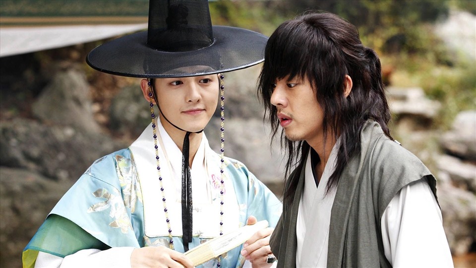 Yoo Ah In trông quá thê thảm- Ảnh 6.