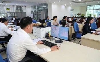 Kho bạc Nhà nước: Đổi mới quy trình nghiệp vụ, tạo thuận lợi hơn cho khách hàng Kho bạc Nhà nước: Đổi mới quy trình nghiệp vụ, tạo thuận lợi hơn cho khách hàng