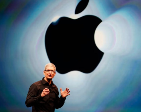 Tim Cook làm được gì sau 15 năm dẫn dắt Apple?