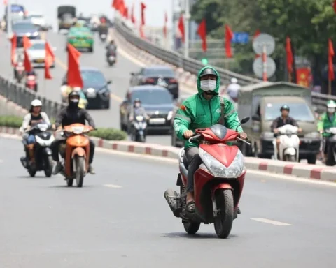 Miền Bắc oi nóng kéo dài