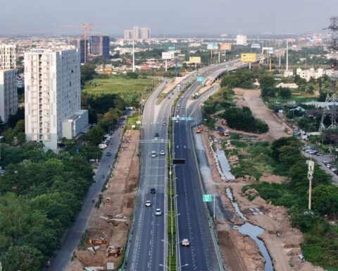 Cảnh trái ngược ở cửa ngõ TP.HCM, cao tốc, bến phà trong ngày cuối nghỉ lễ 2/9