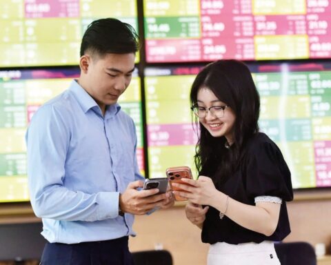 Thị trường chứng khoán mở rộng cửa đón dòng vốn mới