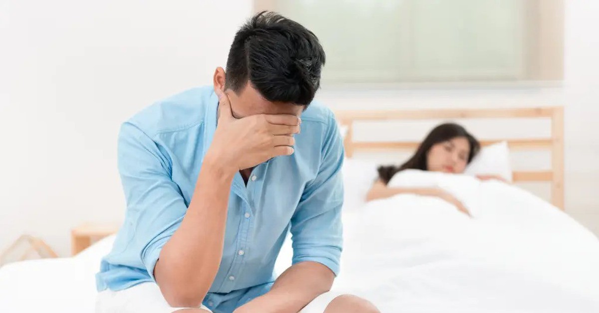 Nhiều nam giới trẻ gặp trục trặc trong ‘chuyện ấy’ dù cơ thể khỏe mạnh: Bác sĩ chỉ ra ‘thủ phạm’ ít ai ngờ