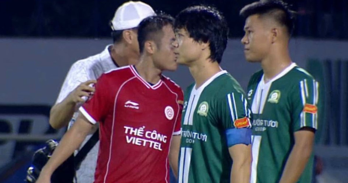 Công Phượng tái xuất V.League, HLV Nguyễn Việt Thắng nói: “Tôi không chọn sai người”