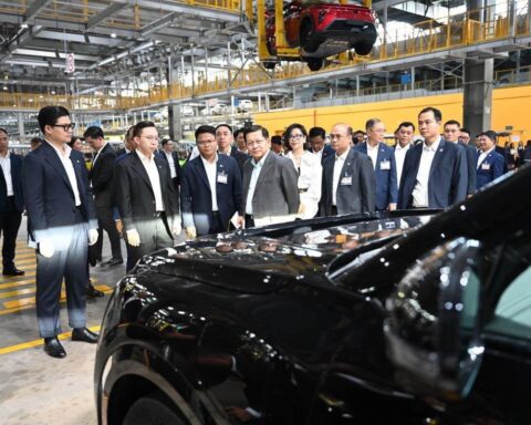 Thăm nhà máy VinFast, Tổng thống Myanmar bày tỏ ấn tượng với 3 thứ của hãng xe “Made in Vietnam”
