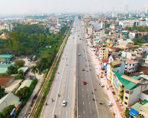 Tuyến đường 6 tỷ USD sẽ hoàn thành vào năm 2027, kết nối trung tâm Hà Nội với sân vận động lớn nhất thế giới