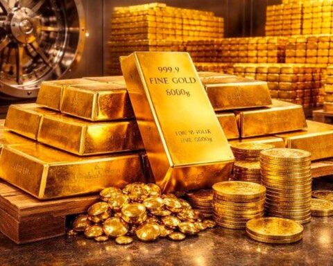 Một thế lực vừa “tung tiền” gom gần 10 tấn vàng chỉ trong 1 tuần