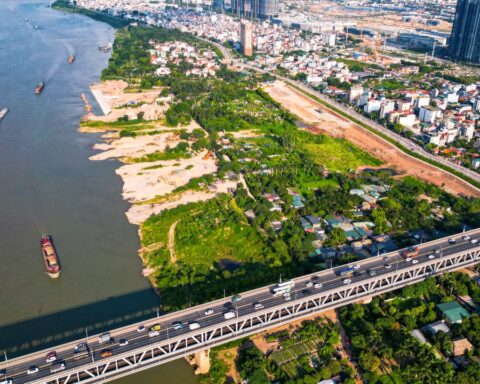 Hà Nội bồi thường đất gấp 2 lần quy định khi làm đại lộ sông Hồng